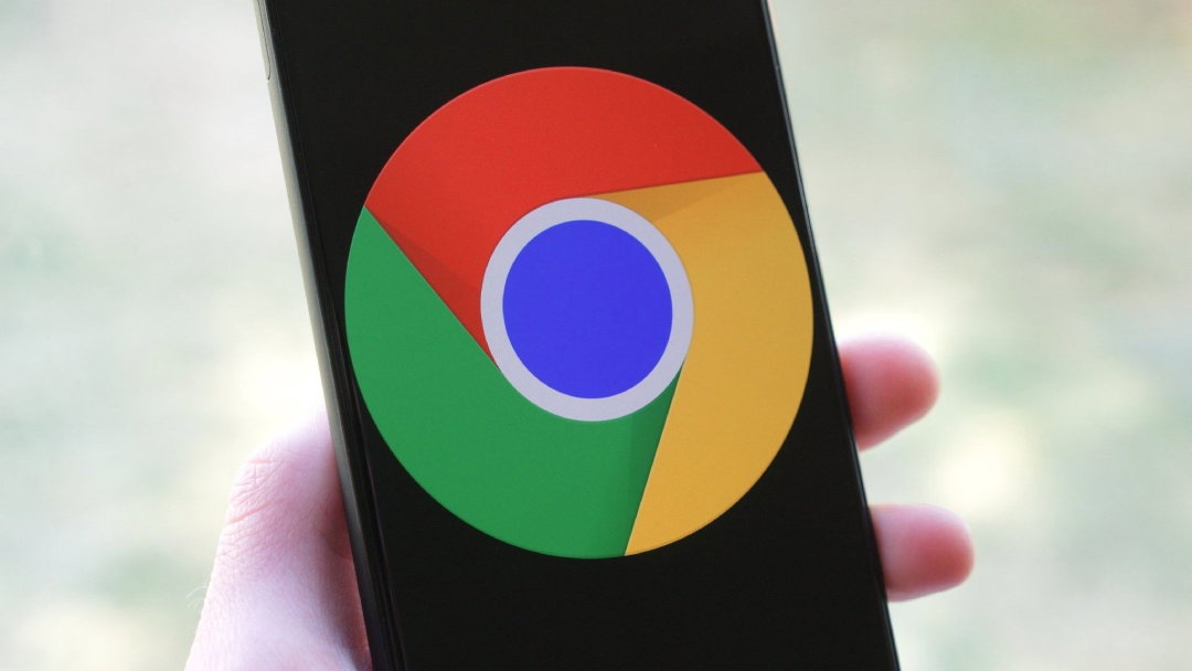 TechDogs-"An Image Of Google Chrome's Logo On A Smartphone Screen"